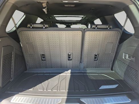 New 2026 Chevrolet Tahoe Premier w/ Sun And Tow Package AWD/4WD image 6