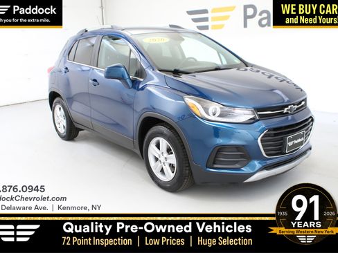 Used 2020 Chevrolet Trax LT FWD image 1