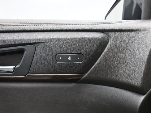 Used 2014 GMC Acadia Denali AWD/4WD image 19