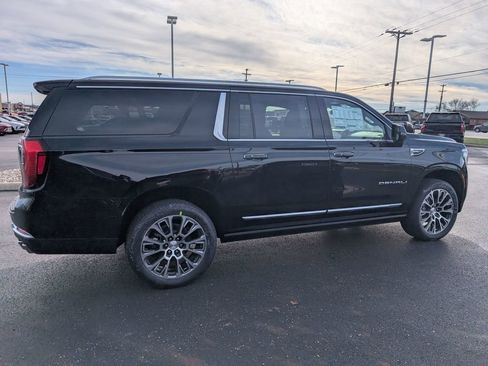 New 2026 GMC Yukon XL Denali w/ Sun & Power Step Package image 8