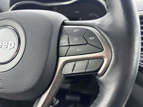 Certified 2019 Jeep Grand Cherokee Altitude image 19