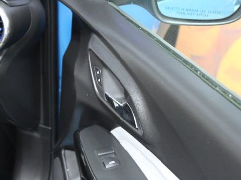 Used 2025 Chevrolet Trax LT w/ Driver Confidence Package FWD image 11