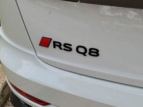 New 2026 Audi RS Q8 performance image 7