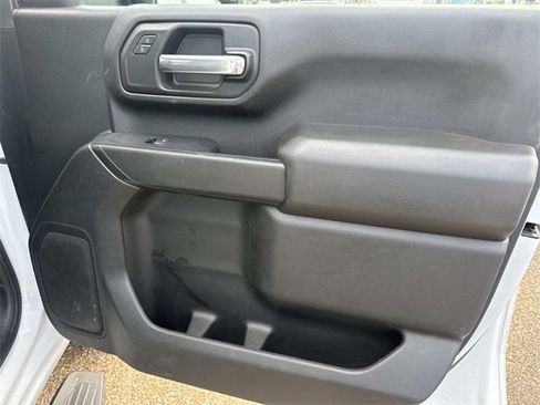 Used 2024 GMC Sierra 2500 Pro w/ Convenience Package image 17