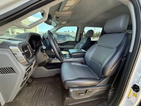 Used 2021 Ford F150 Lariat w/ Equipment Group 502A High image 8