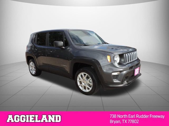 Used 2023 Jeep Renegade Latitude AWD/4WD image 3