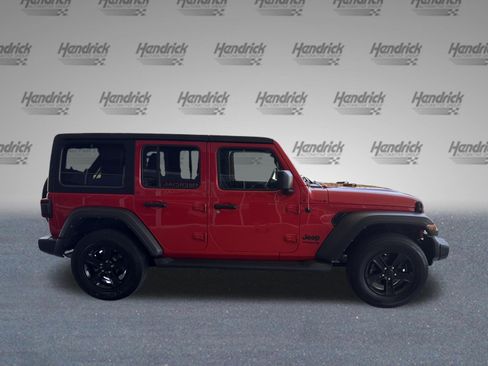 Used 2022 Jeep Wrangler Unlimited Sport AWD/4WD image 10
