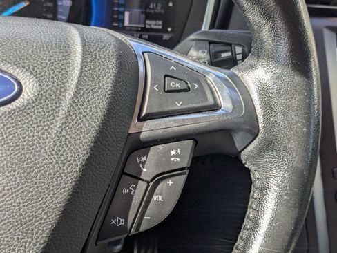 Used 2018 Ford Fusion Titanium FWD image 5