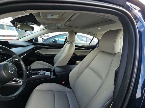 Used 2025 MAZDA MAZDA3 s FWD image 19