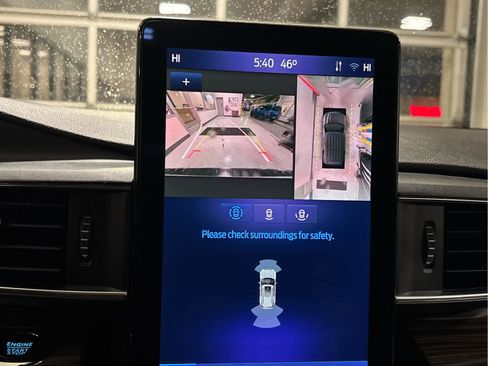 Used 2022 Ford Explorer Limited w/ Limited Technology Package image 19