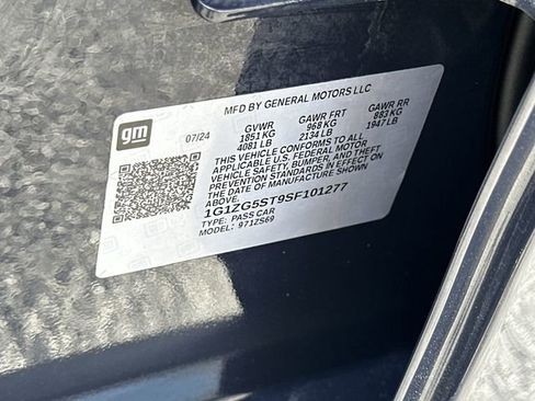 Used 2025 Chevrolet Malibu RS FWD image 33