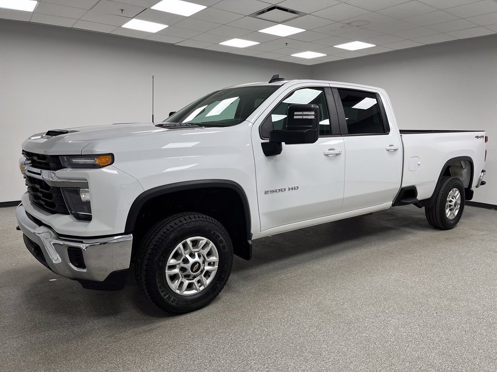 Used 2026 Chevrolet Silverado 2500 LT AWD/4WD image 6