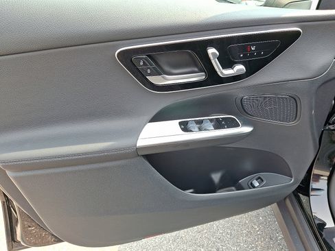 Certified 2025 Mercedes-Benz GLC 300 4MATIC image 12