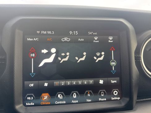 Used 2022 Jeep Gladiator Overland w/ Popular Equipment Package image 29