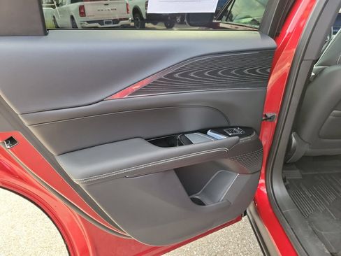 Used 2024 Cadillac Lyriq Sport w/ LPO, Floor Liner Package AWD/4WD image 15