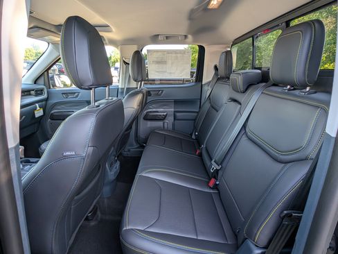 New 2025 Ford Maverick Lobo image 58