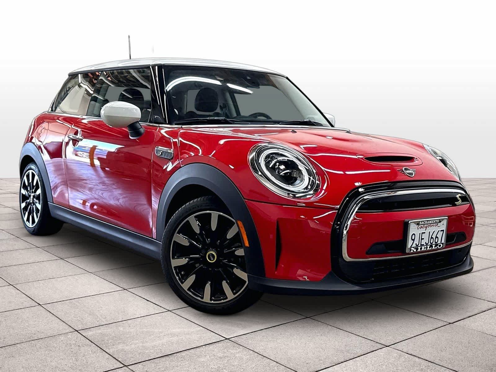 Used 2024 MINI Cooper SE FWD image 2