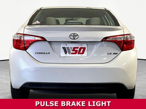Used 2015 Toyota Corolla LE FWD image 5