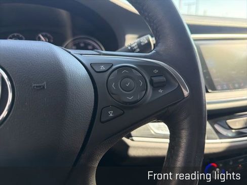 Used 2020 Buick Enclave Premium AWD/4WD image 39