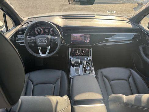Used 2025 Audi Q7 3.0T Premium Plus AWD/4WD image 11