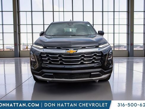 Used 2025 Chevrolet Equinox LT AWD/4WD image 24