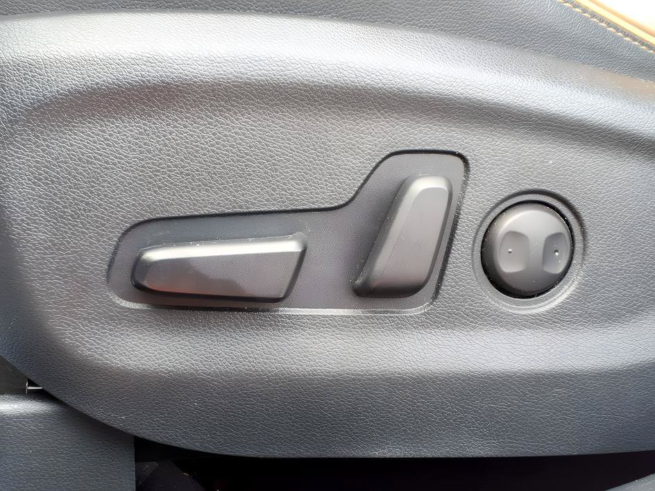 Used 2020 Kia Sportage SX FWD image 17