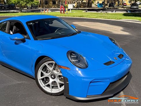 Used 2025 Porsche 911 GT3 RWD image 69