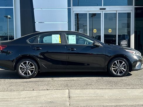 Used 2024 Kia Forte LXS image 3