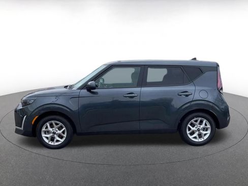 Used 2025 Kia Soul LX w/ LX Technology Package image 9