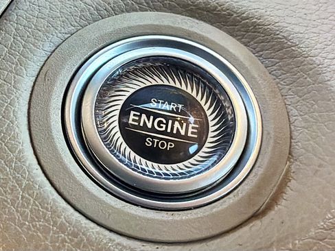 Used 2022 Mercedes-Benz GLC 300 image 36