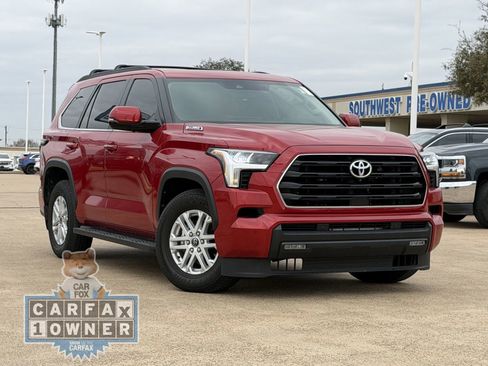Used 2024 Toyota Sequoia SR5 image 2