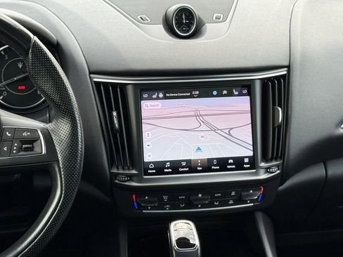 Used 2022 Maserati Levante GT image 18