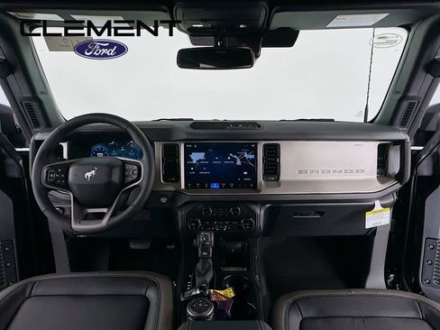 New 2026 Ford Bronco Outer Banks image 12