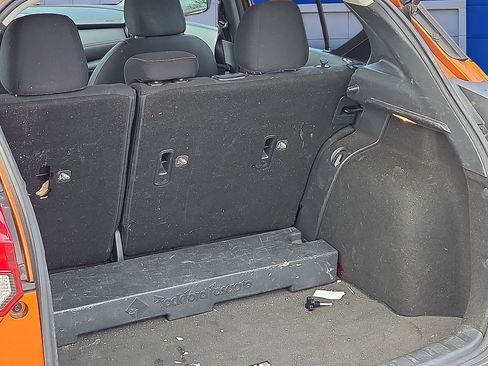 Used 2020 Nissan Kicks SR w/ Exterior Package FWD image 8