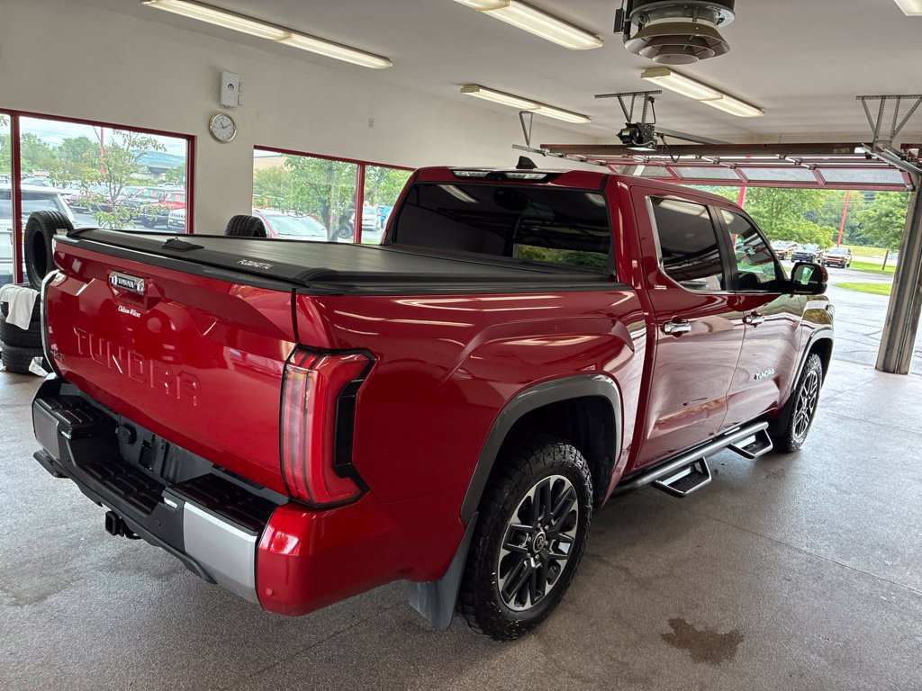 Used 2024 Toyota Tundra Limited AWD/4WD image 33