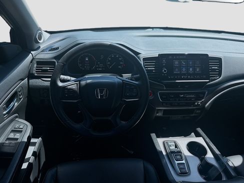 Certified 2025 Honda Ridgeline RTL image 20