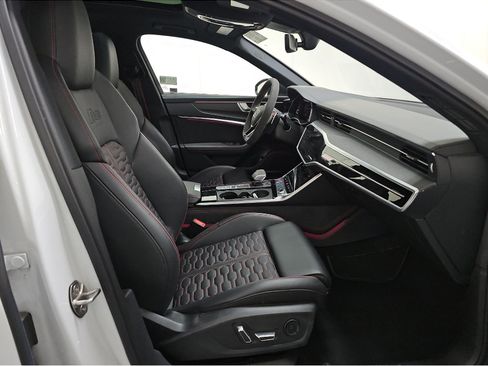 Used 2022 Audi RS 6 AWD/4WD image 8