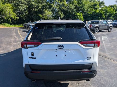 Certified 2023 Toyota RAV4 XLE w/ Convenience Package AWD/4WD image 6