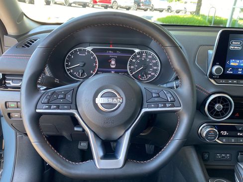 Certified 2025 Nissan Sentra SR w/ Midnight Edition FWD image 30