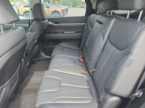 Used 2023 Hyundai Palisade SEL AWD/4WD image 13