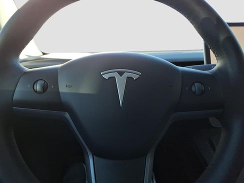 Used 2023 Tesla Model Y Performance AWD/4WD image 28
