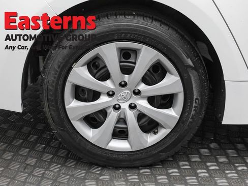 Used 2024 Toyota Corolla LE image 29