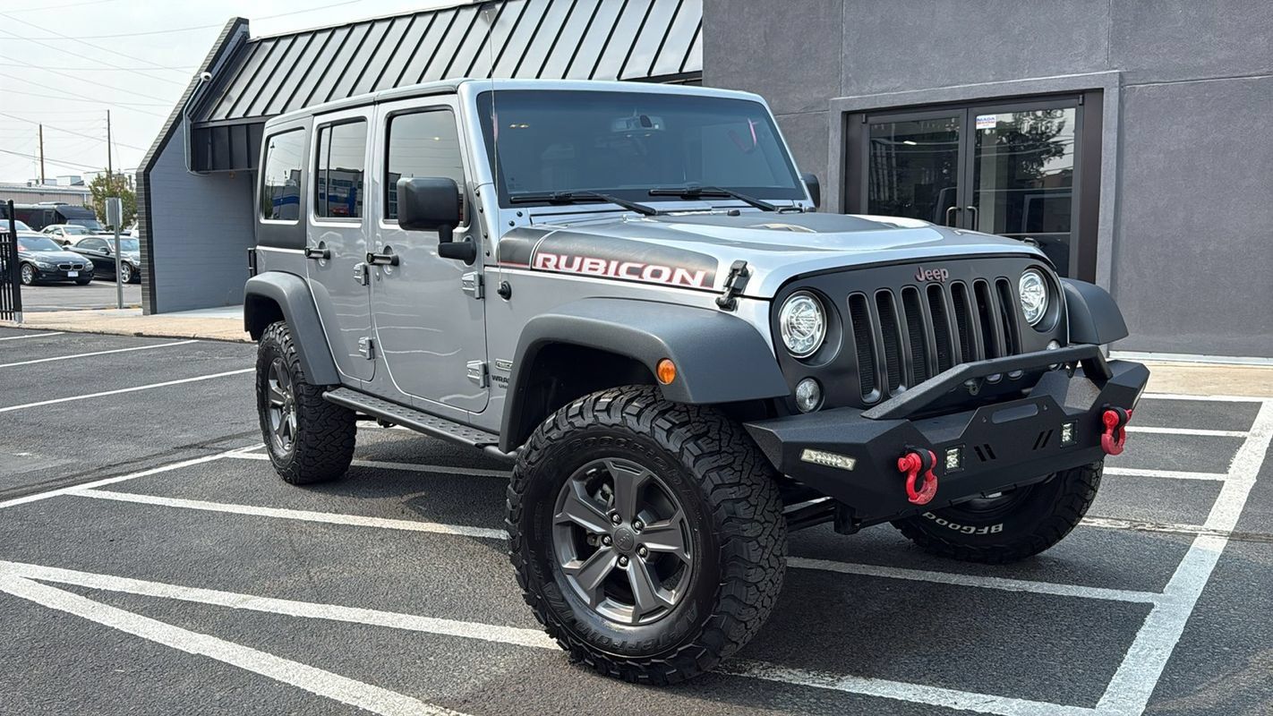 Used 2017 Jeep Wrangler Unlimited Rubicon AWD/4WD image 1