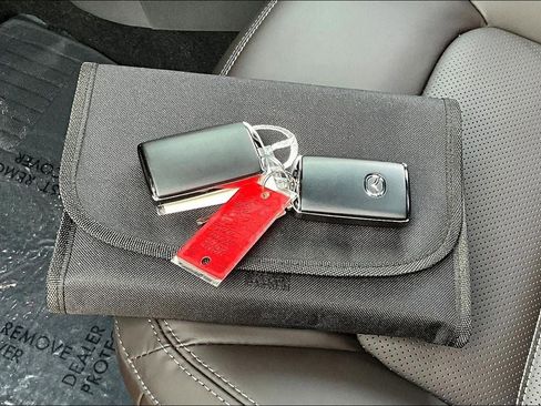 Used 2025 MAZDA CX-5 Signature image 11