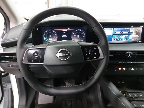 Certified 2025 Nissan Murano SV w/ Cargo Package AWD/4WD image 16