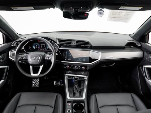 Used 2023 Audi Q3 2.0T Premium Plus w/ Premium Plus Package image 17