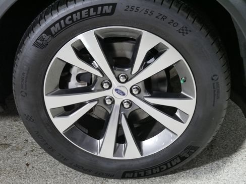 Used 2020 Ford Explorer Platinum image 15