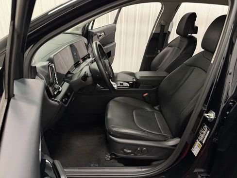 Used 2023 Kia Sportage EX FWD image 37
