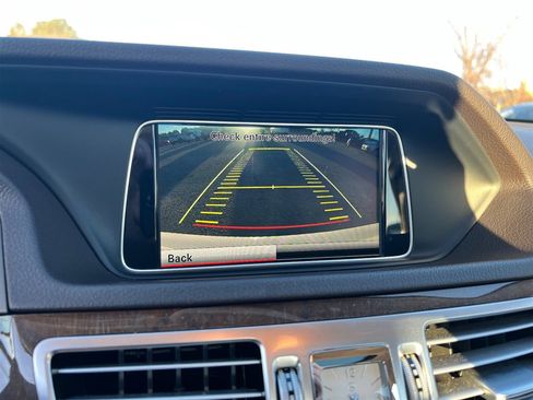 Used 2015 Mercedes-Benz E 350 4MATIC Sedan image 24