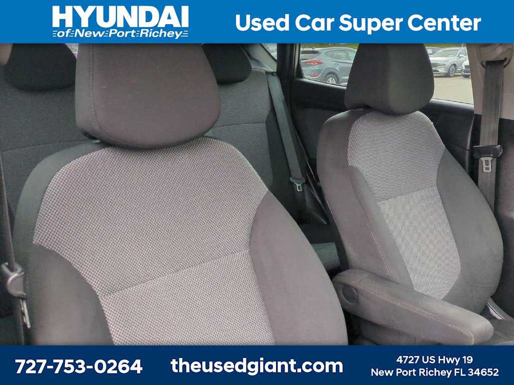 Used 2014 Hyundai Accent GS FWD image 6